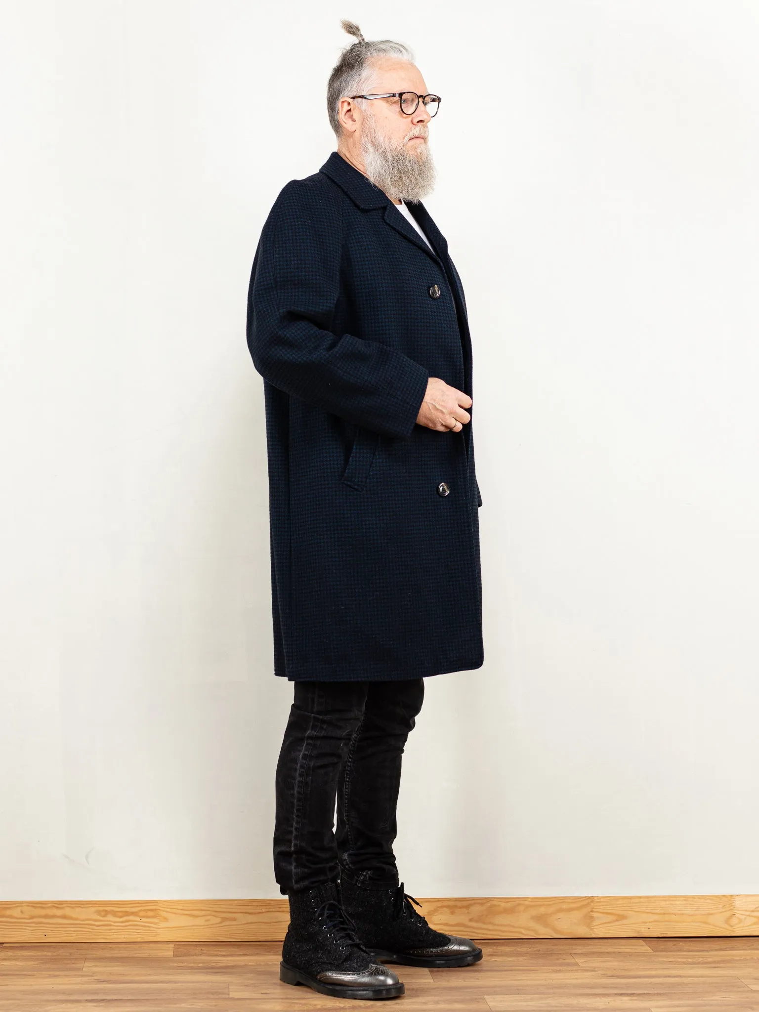 Vintage 80's Men Wool Coat in Dark Blue